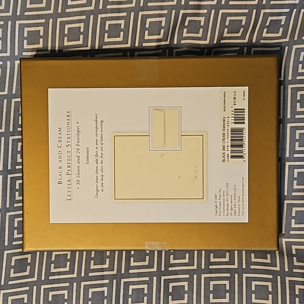 BLACK AND CREAM Sheets & Envelopes Stationery